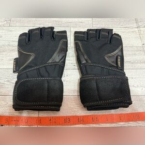 GXMMAT workout gloves